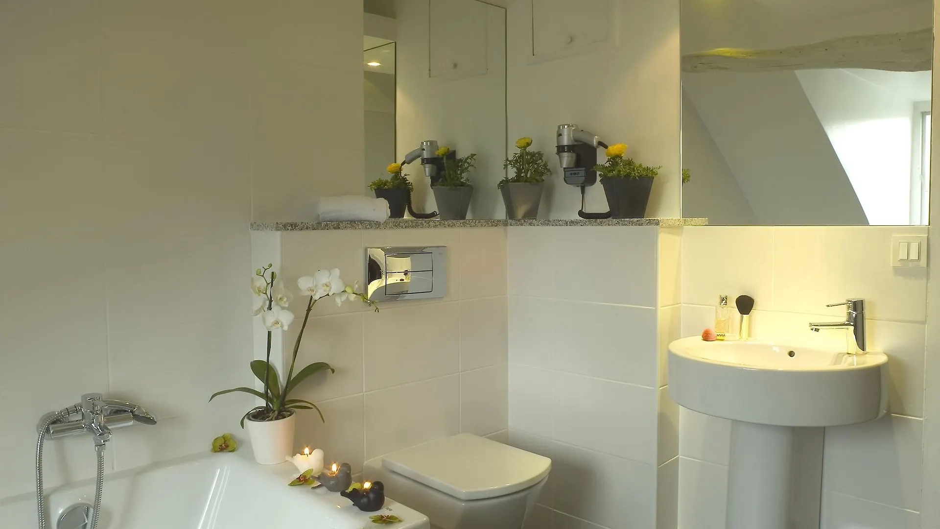 Claret Hotell 3*