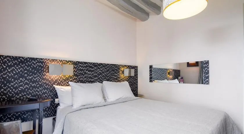 Claret Hotell 3*