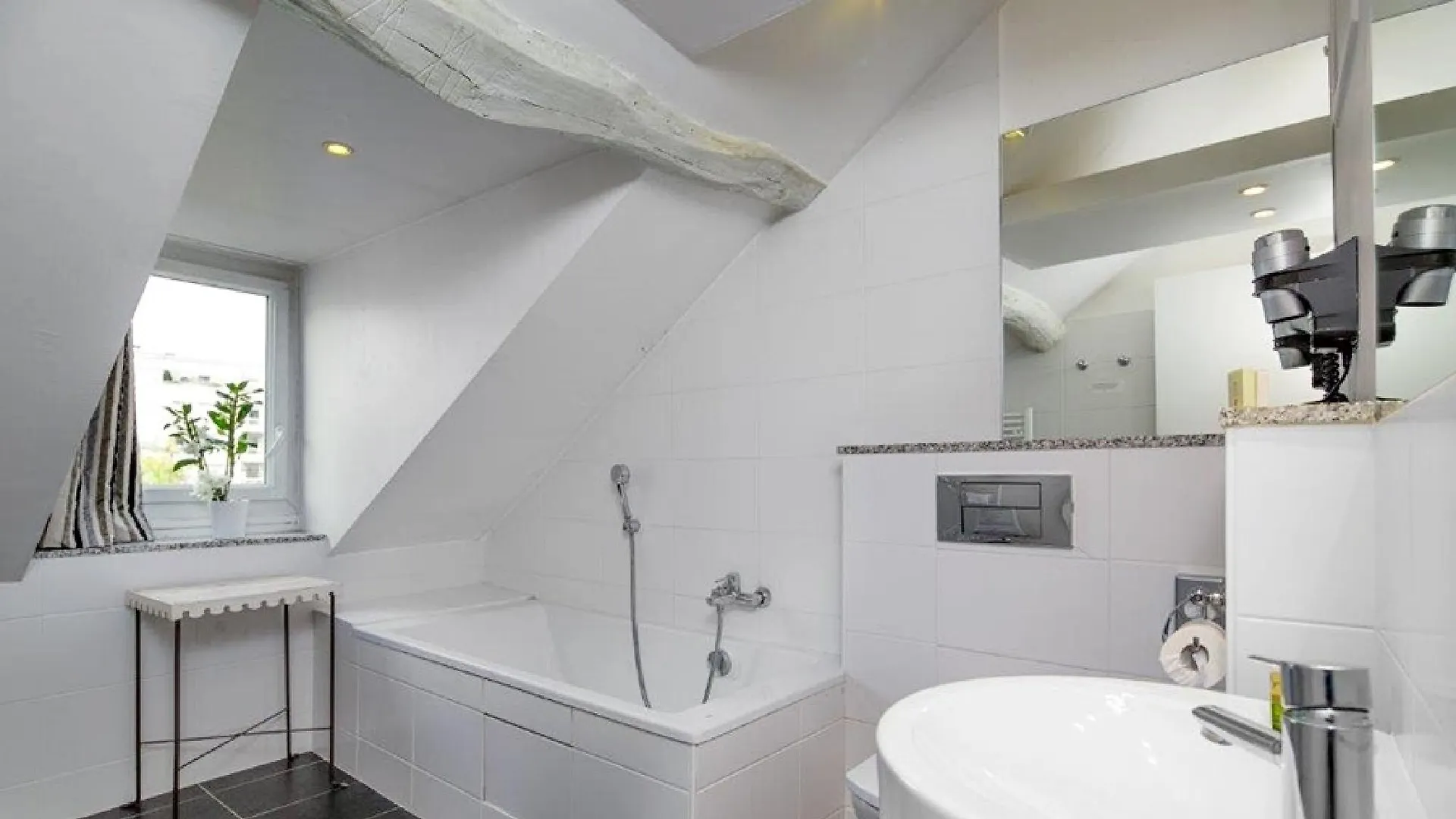 Claret Hotell 3*