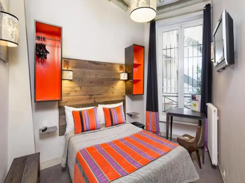 Claret Hotell 3*